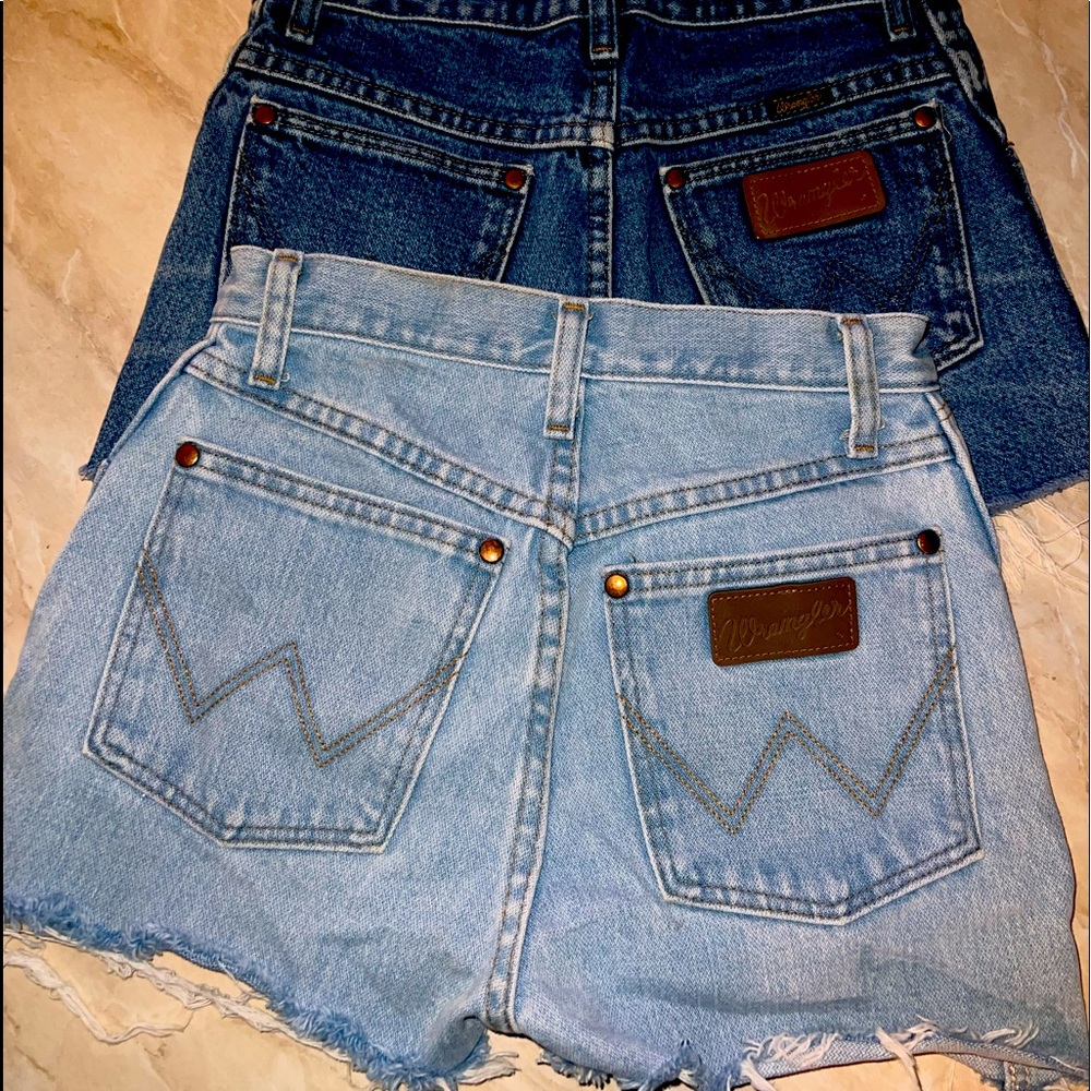 Bundle of wrangler shorts!